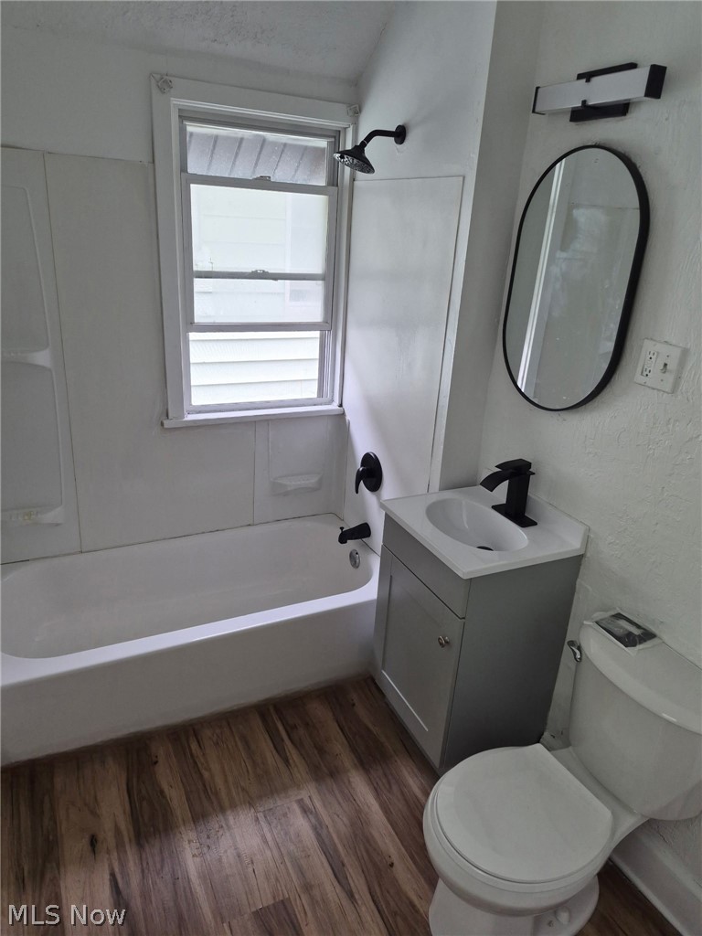 14407 Northfield Avenue Property Photo 5