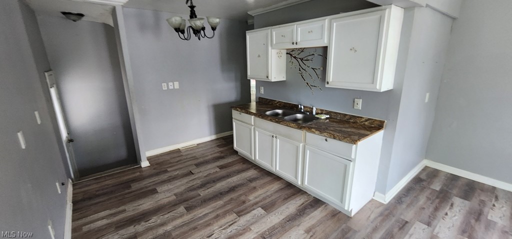 14809 Rockside Road Property Photo 4