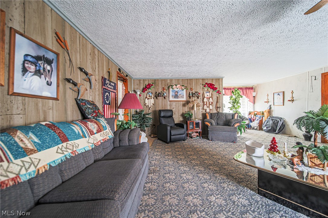8936 Massillon Road Property Photo 15