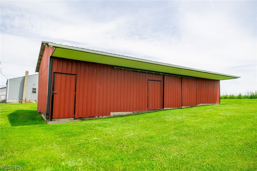 8936 Massillon Road Property Photo 30