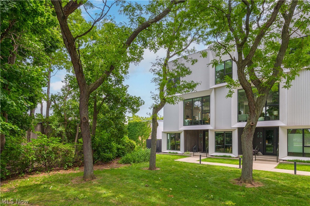 1298 W 58th Street