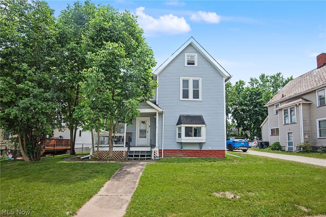 853 Summit Street NW