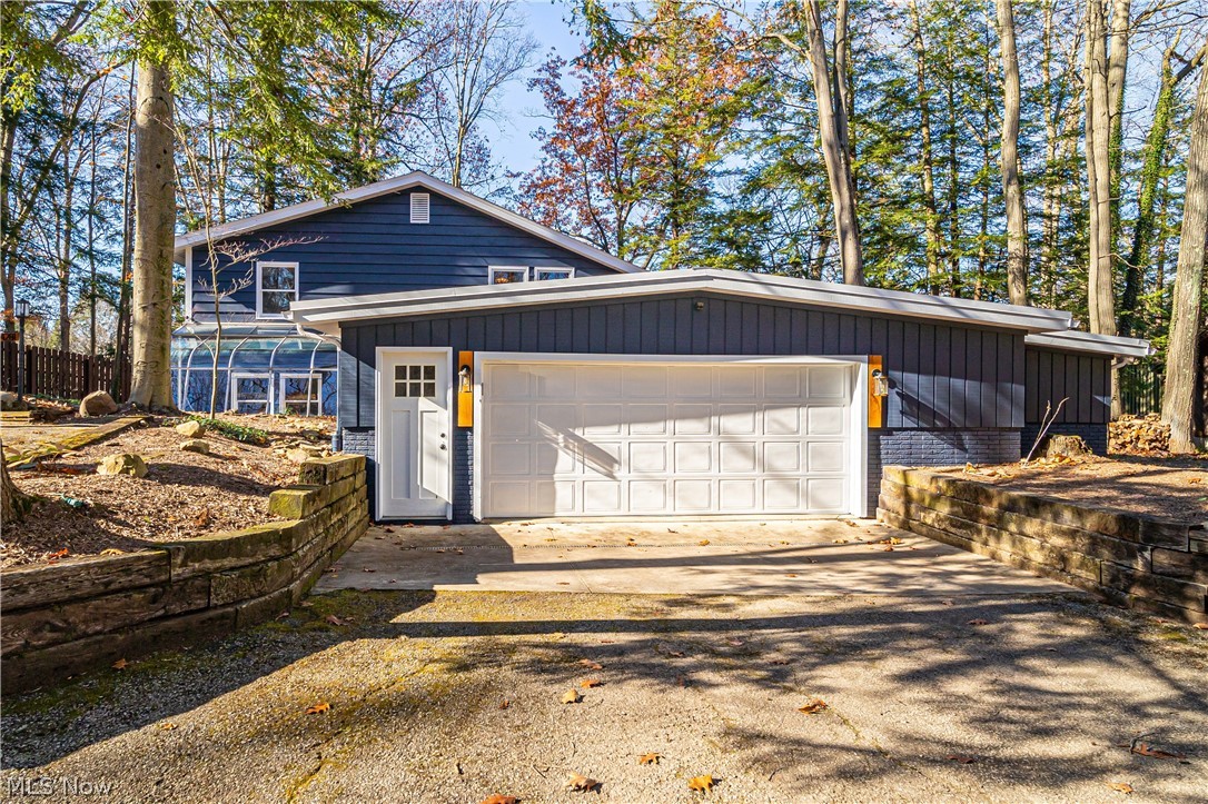 4281 N Forest Ridge Drive Property Photo 1
