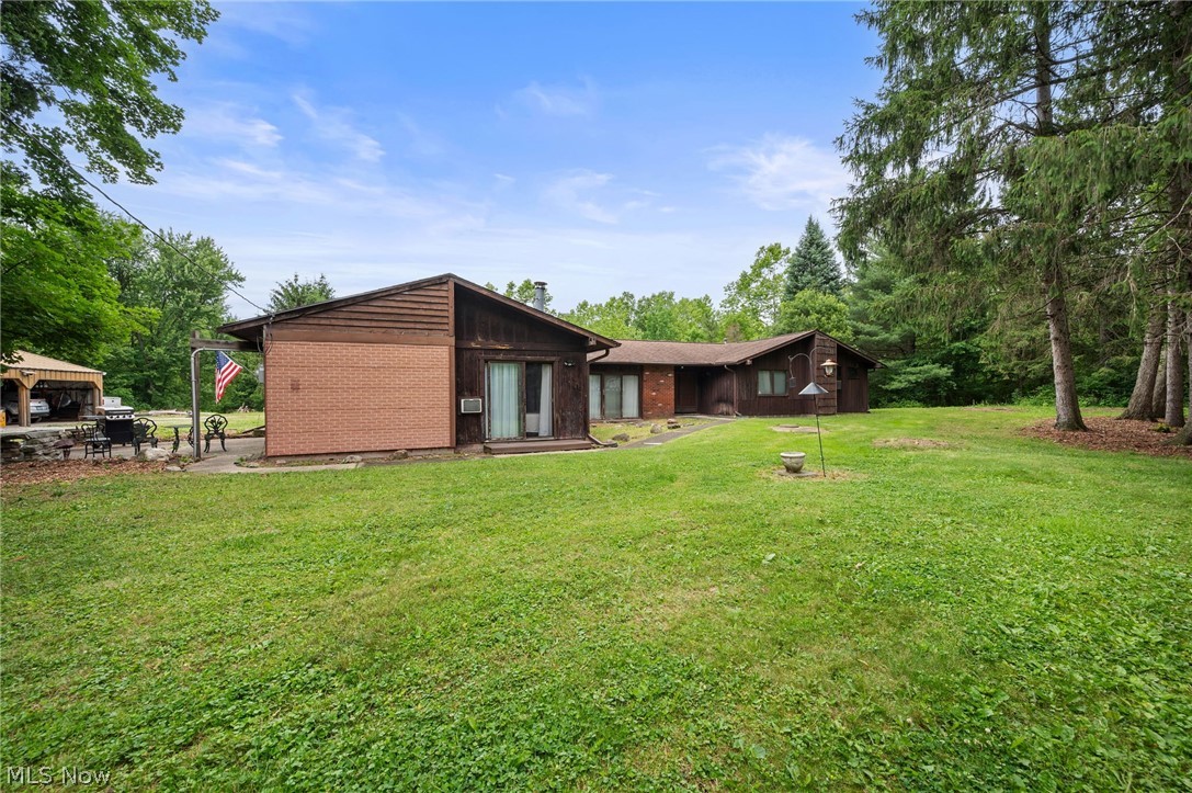 25060 Royalton Road Property Photo 1