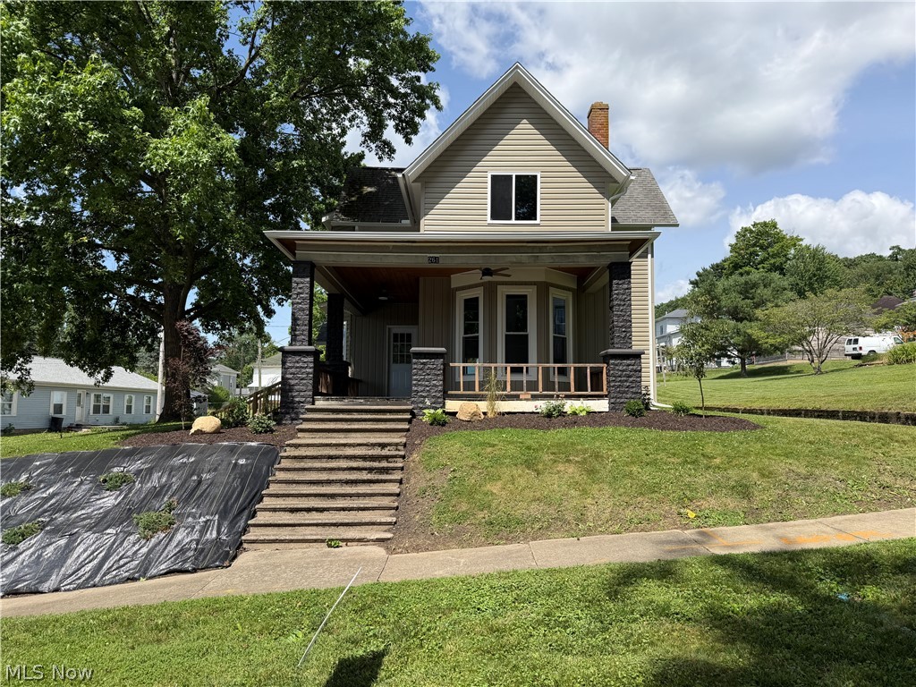 261 N Main Street Property Photo 1