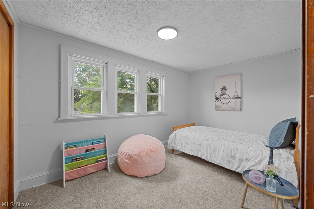 39 E Catawba Avenue Property Photo 25