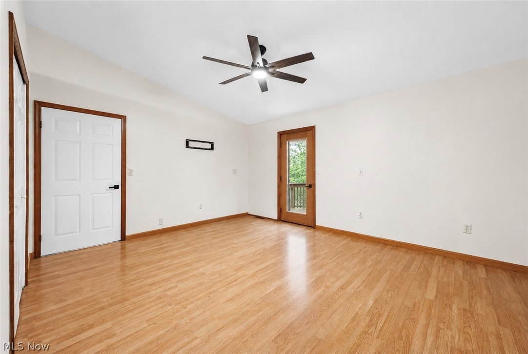 1038 E 21st Street Property Photo 10