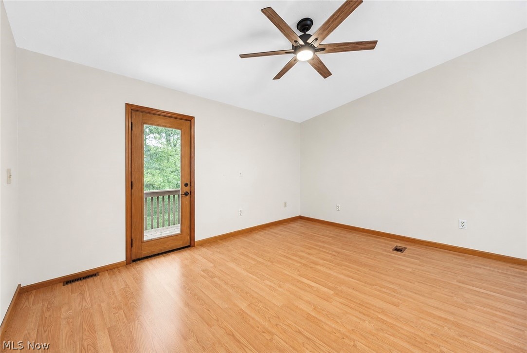 1038 E 21st Street Property Photo 11
