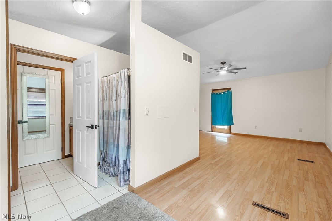 1038 E 21st Street Property Photo 13