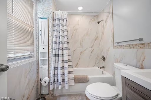 13802 Darley Avenue Property Photo 4