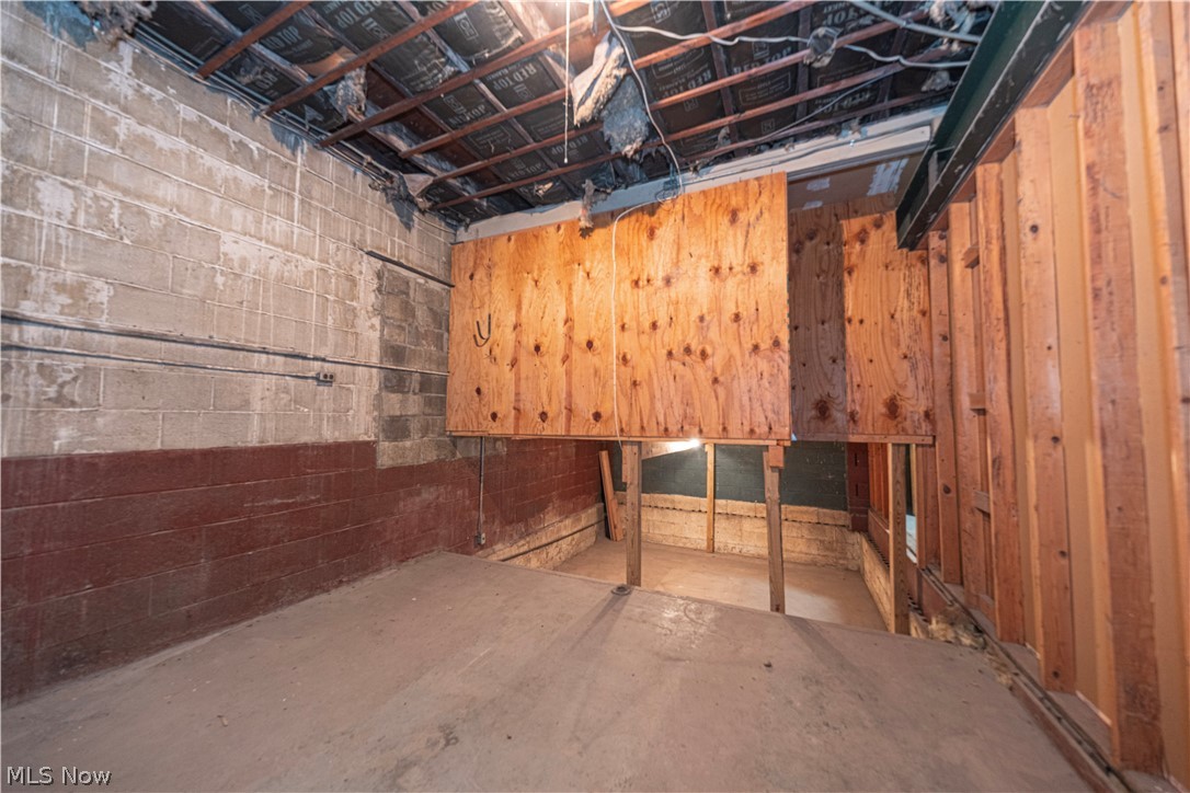 694 Cove Road Property Photo 6