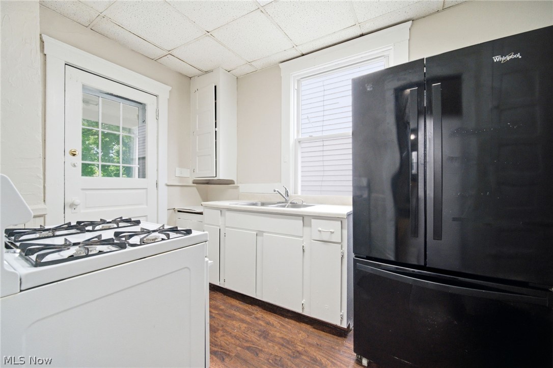 433 3rd Street Property Photo 8