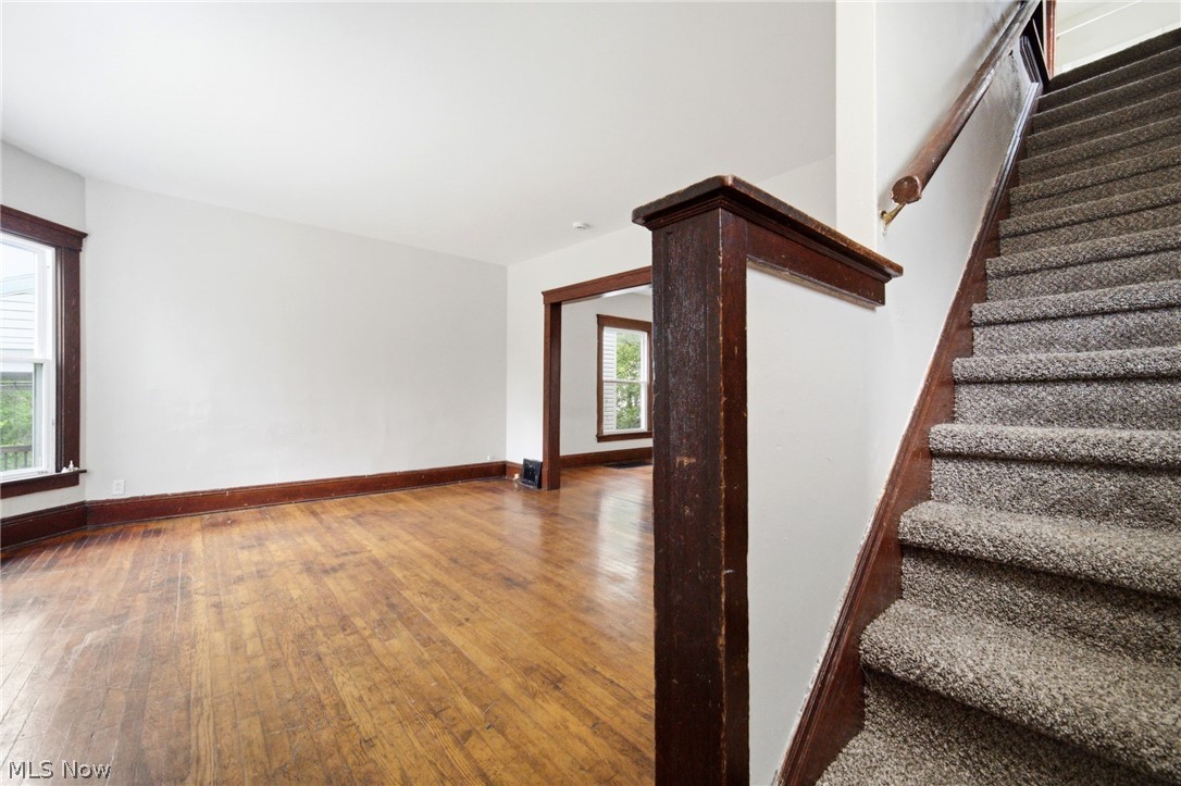 433 3rd Street Property Photo 10
