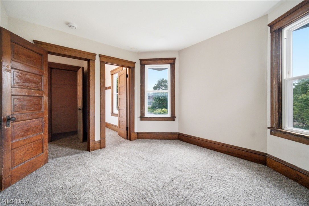 433 3rd Street Property Photo 16