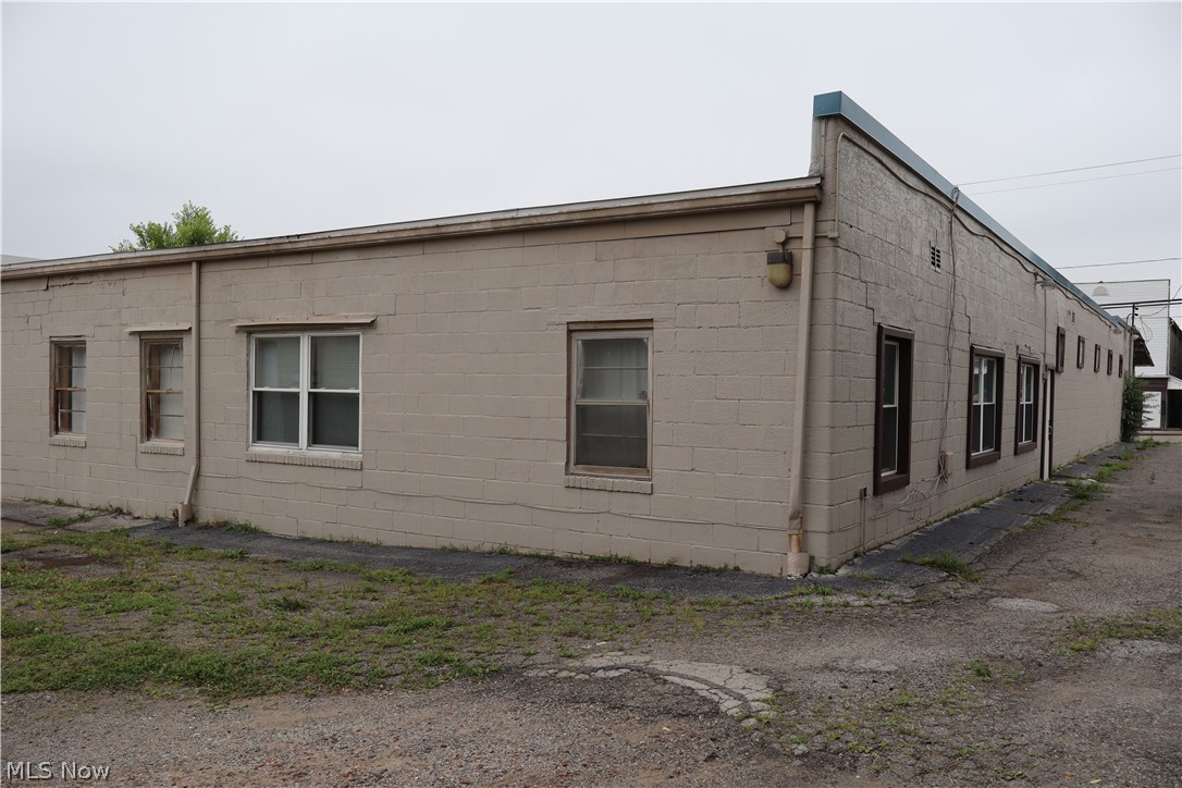 5220570 Property Photo 6