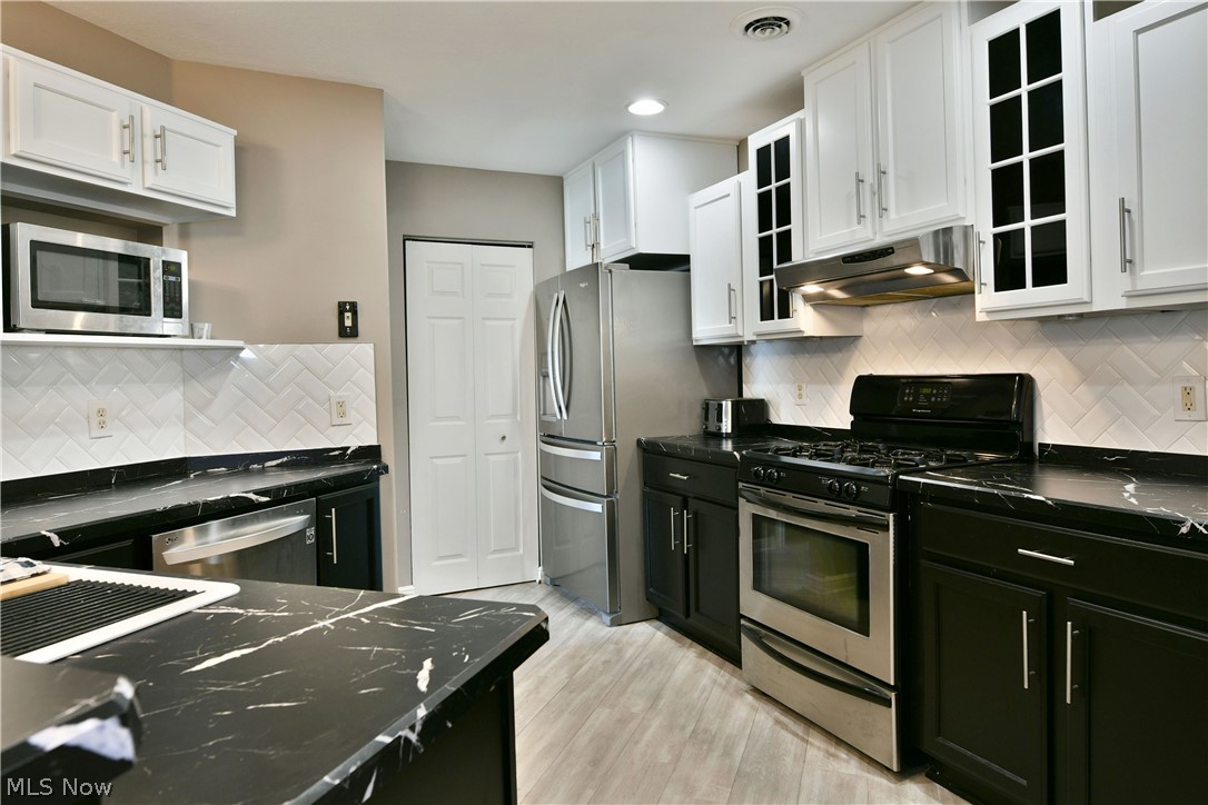102 Spinnaker Drive #2 Property Photo 13