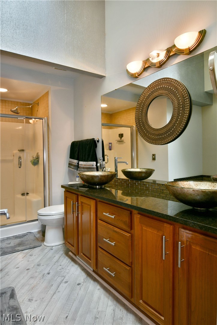 102 Spinnaker Drive #2 Property Photo 32