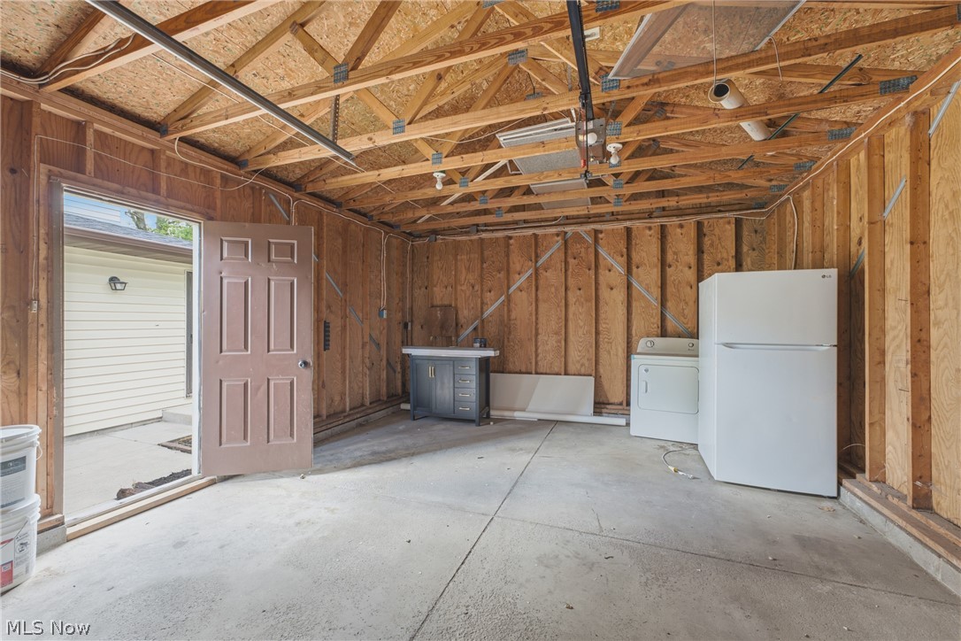 123 E State Street Property Photo 44