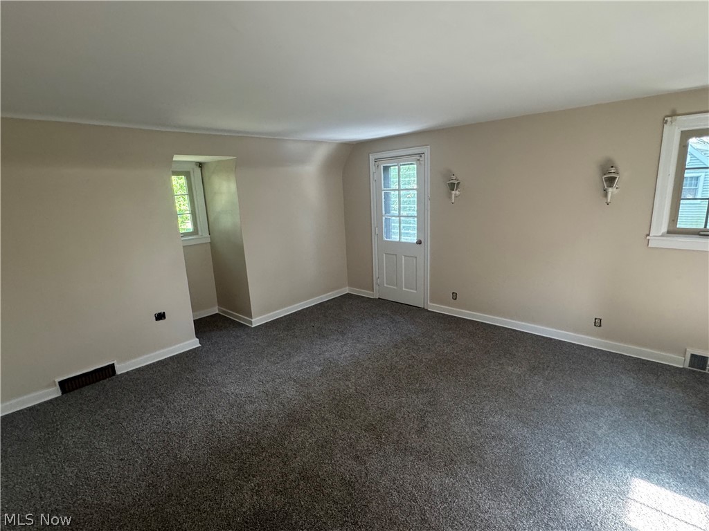 1001 S Main Street Property Photo 18