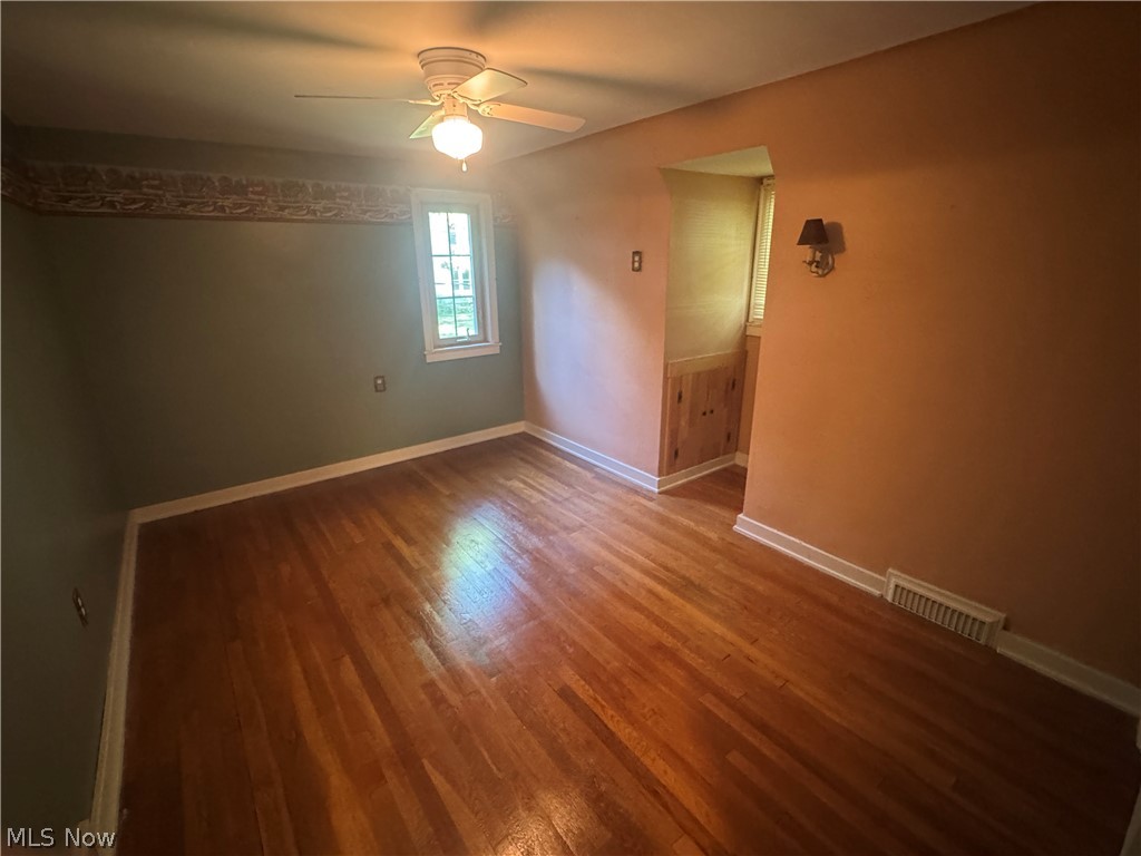 1001 S Main Street Property Photo 21