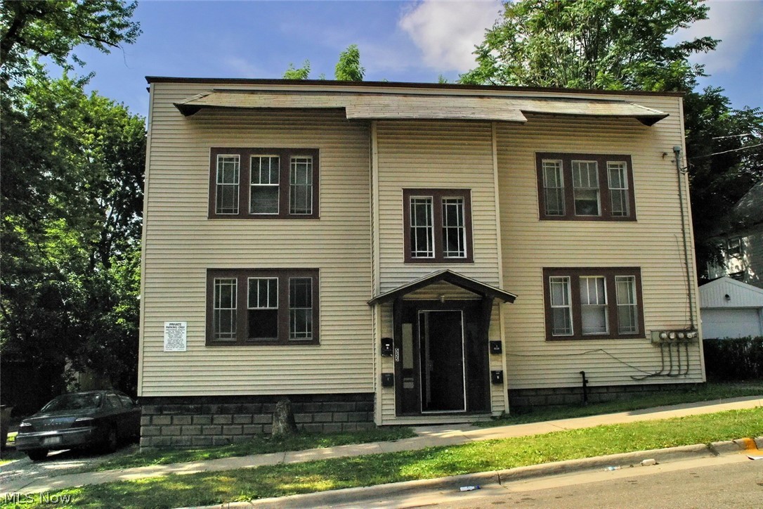 555 Bishop Street Property Photo 1