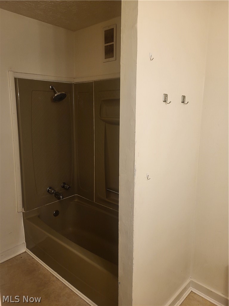 555 Bishop Street Property Photo 6