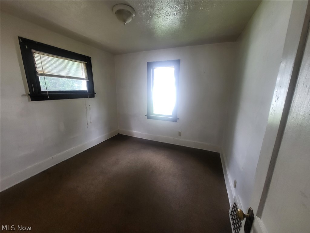 555 Bishop Street Property Photo 8