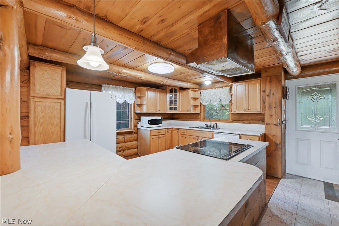 7374 Vale Road Property Photo 9