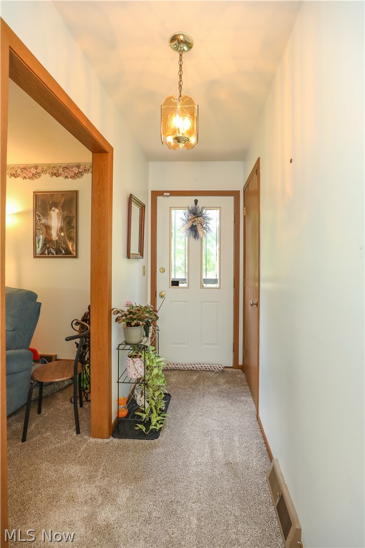 4527 Streeter Road Property Photo 10