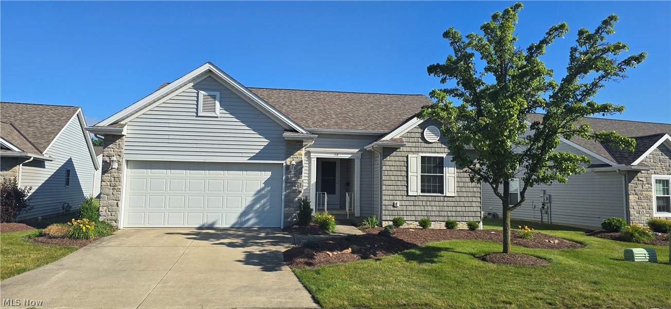 118 Gleneagle Drive Property Photo 1