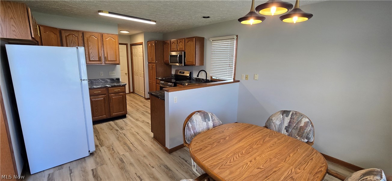 118 Gleneagle Drive Property Photo 4
