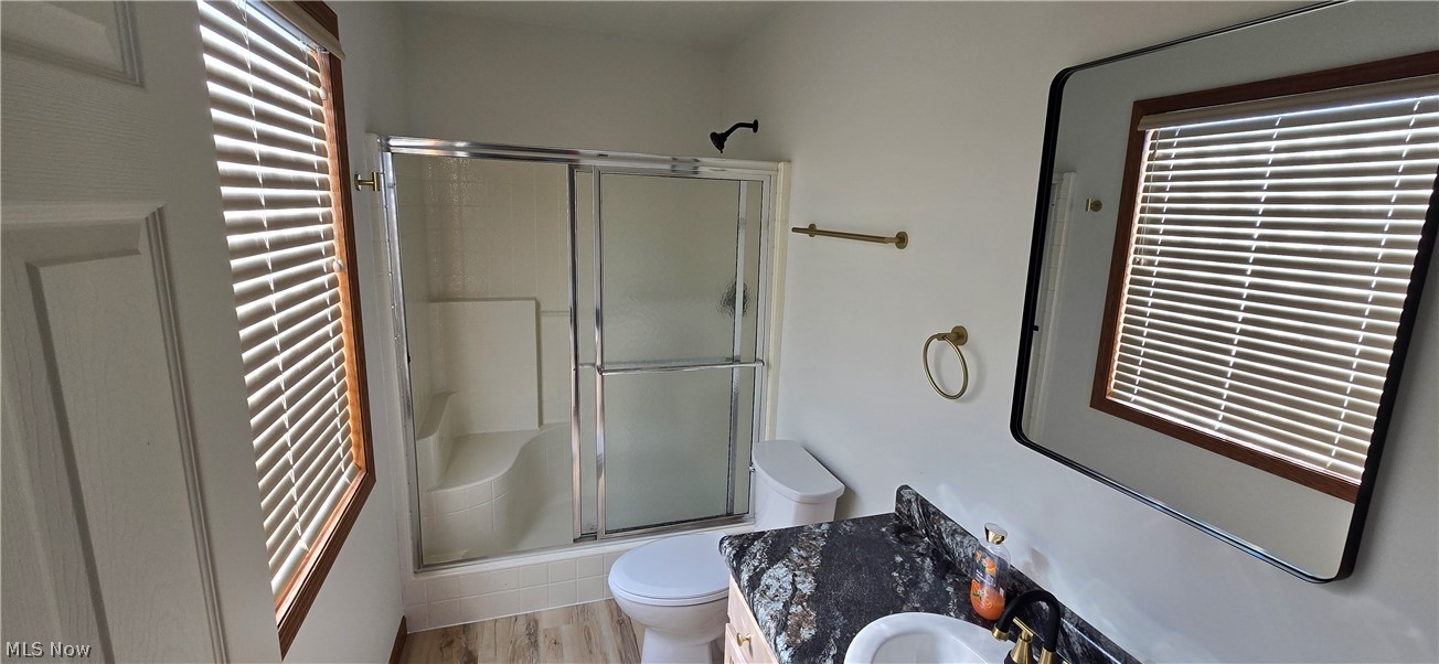 118 Gleneagle Drive Property Photo 16