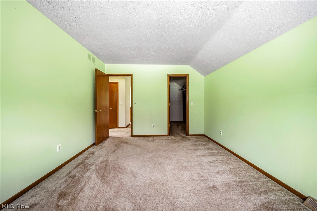 5513 Pheasants Walk Drive Property Photo 42