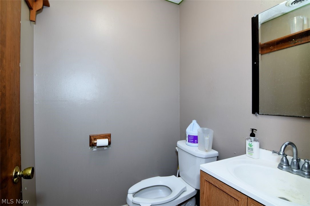 27075 Chardon Property Photo 31