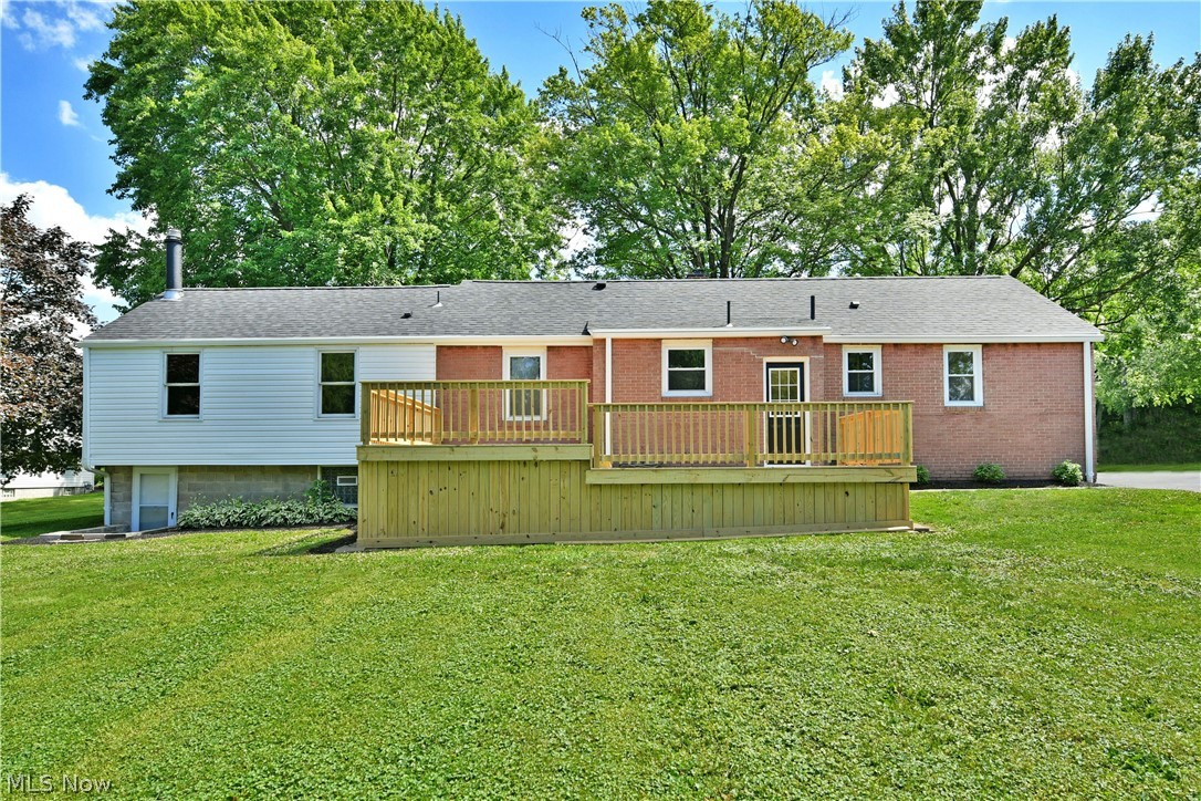 1070 Calla Road E Property Photo 3