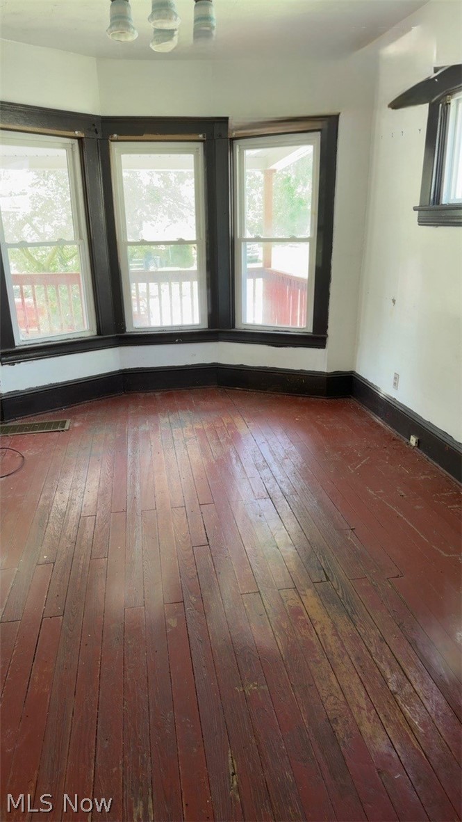 413 Arbor Road Property Photo 3