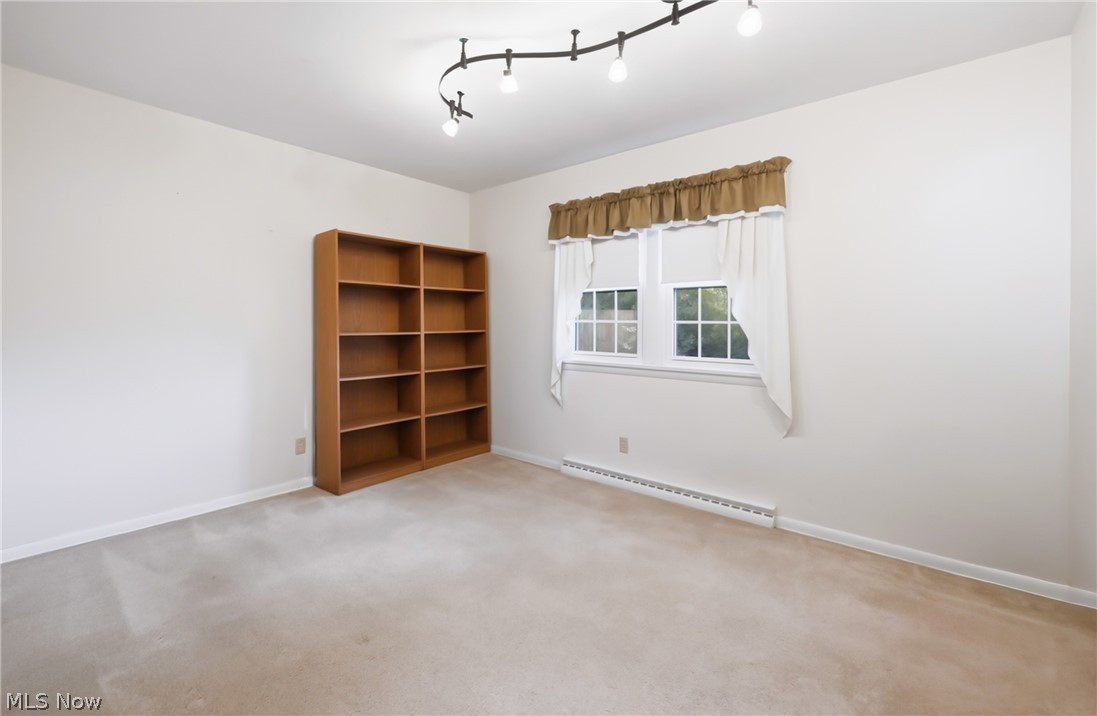 8564 Squires Lane Ne Property Photo 20