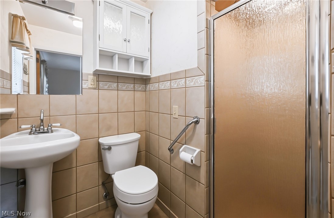 8564 Squires Lane Ne Property Photo 25