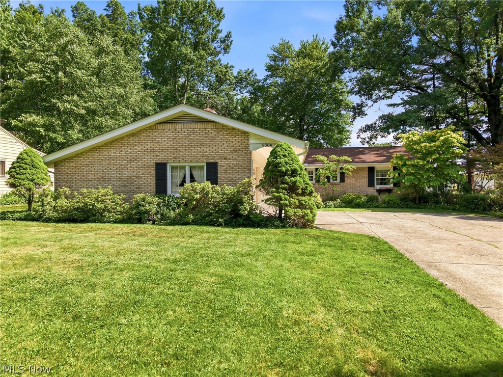 8564 Squires Lane Ne Property Photo 37