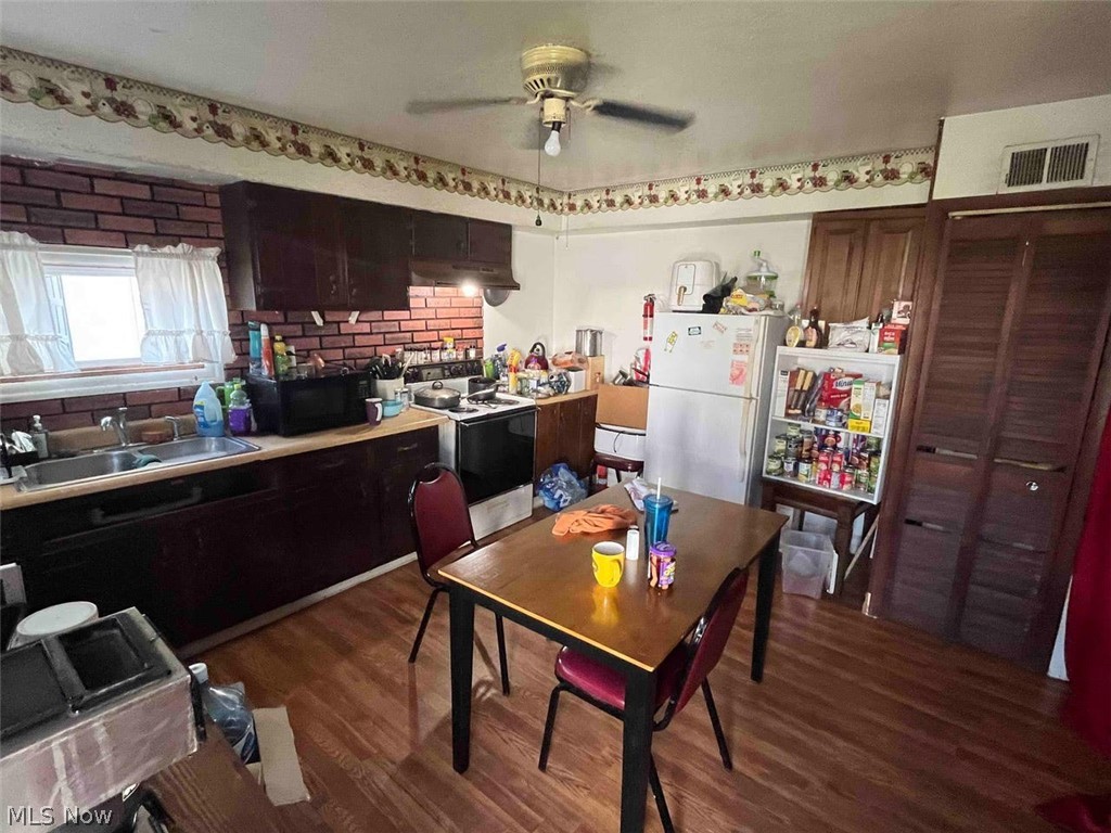 403 Lee Road Property Photo 17