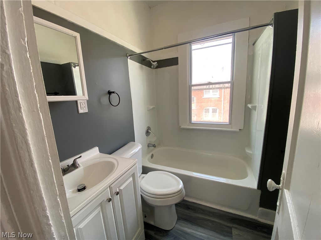 3264 E 117th Street Property Photo 8