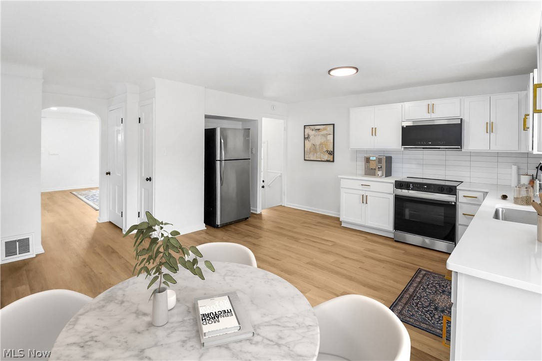 17009 Sedalia Avenue Property Photo 6