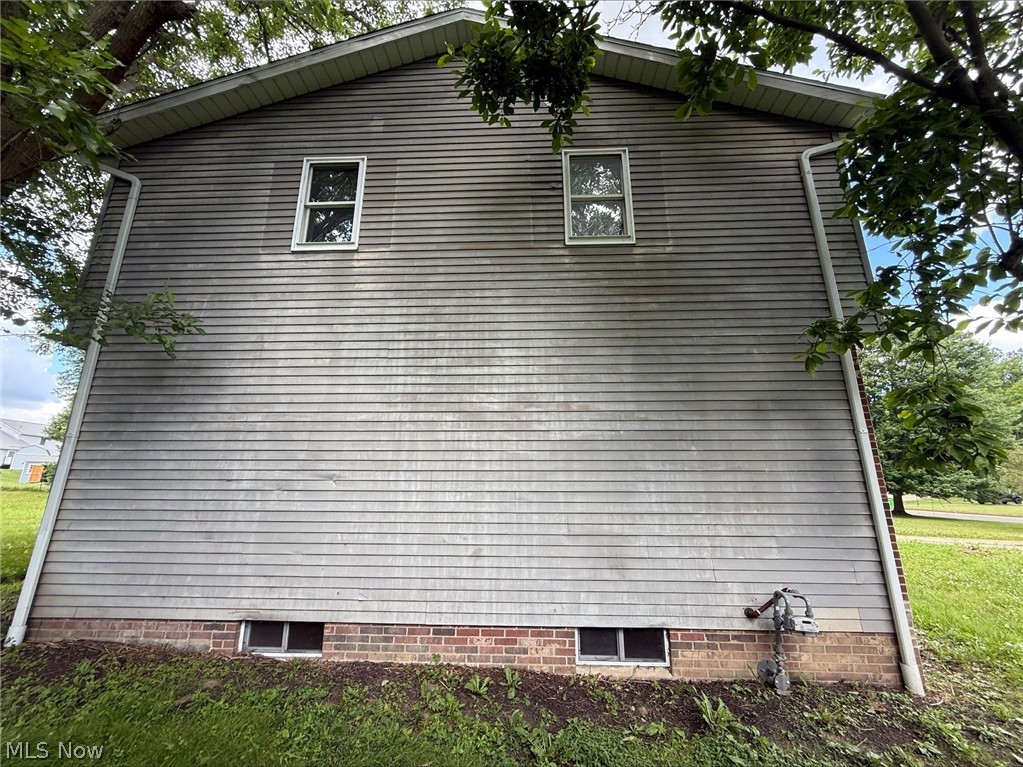 2116 Overcrest Street Property Photo 7