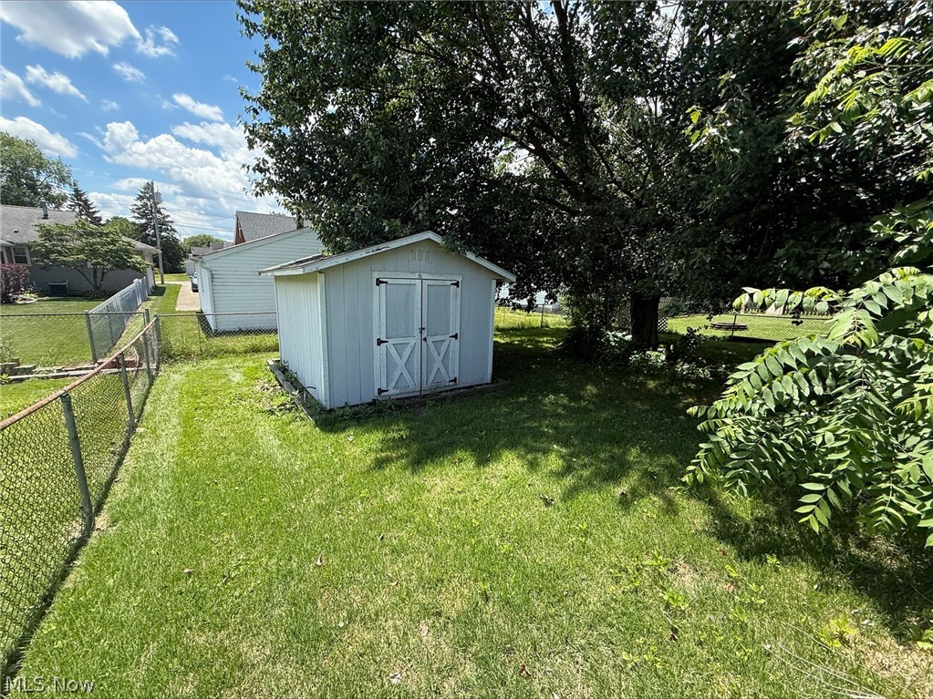 2916 Joseph Place Nw Property Photo 4