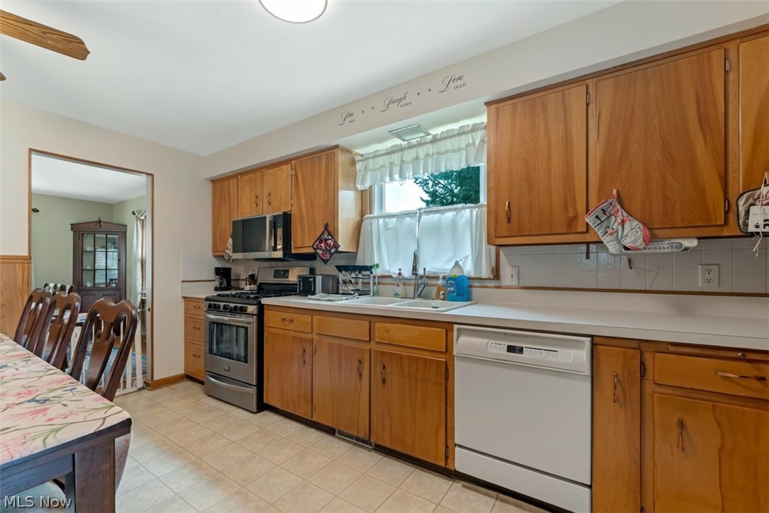 680 Forest Ridge Drive Property Photo 8