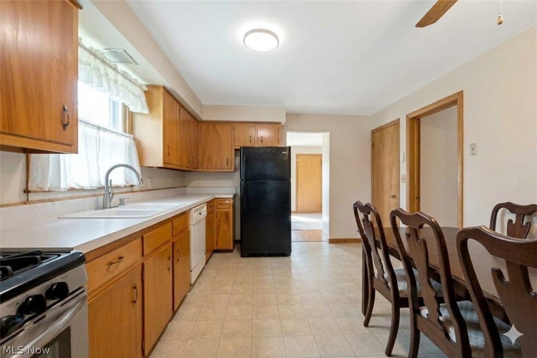 680 Forest Ridge Drive Property Photo 11