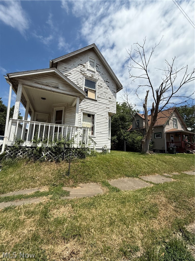 201 15th Street SE