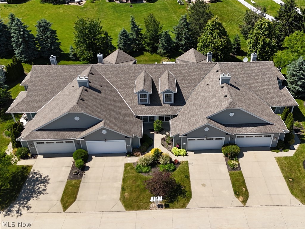 546 Hyannis Port Circle Property Photo 1