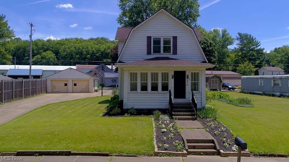 976 N Main Street Property Photo 1
