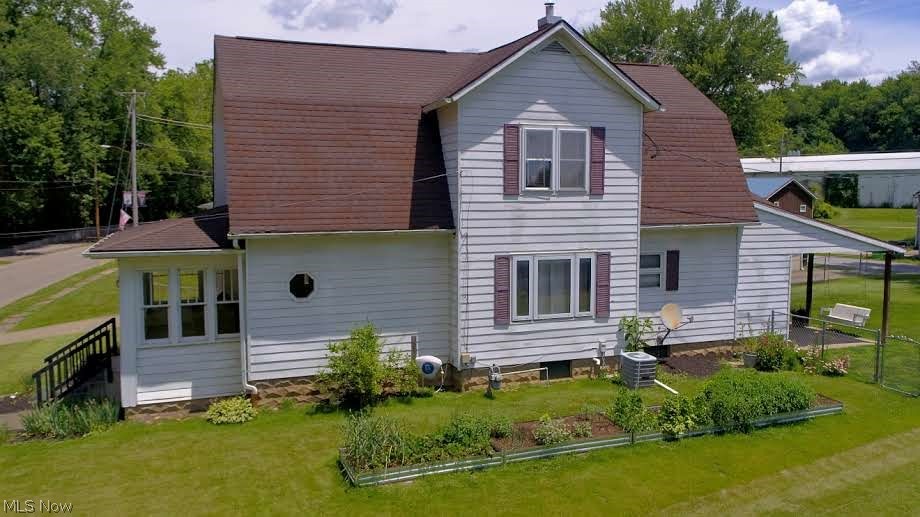 976 N Main Street Property Photo 3